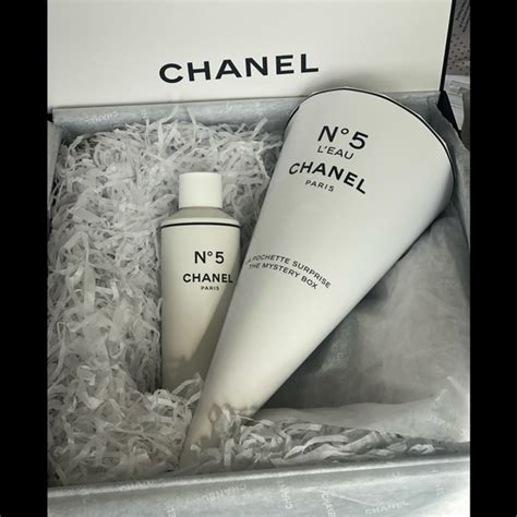 chanel no5 mystery box|Chanel No 5 100th anniversary Factory 5 collection .